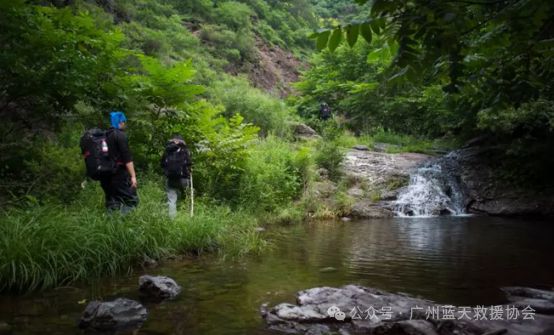 户外登山必看安全攻略！这必一运动官方些细节不容忽视！(图4)