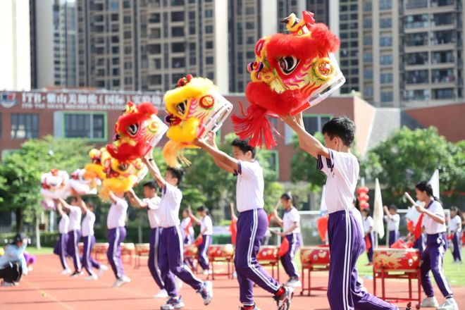 佛山试行小学每天1节体育课！最新方案必一体育→(图1)