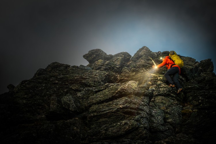 Garmin必一运动 佳明发布安夺Enduro 3超长续航户外运动手表(图3)